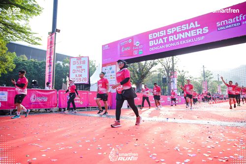 Race photo from Smartfren Run 2025 