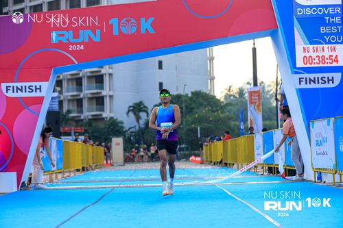 Race photo from Nu Skin Run 10K
