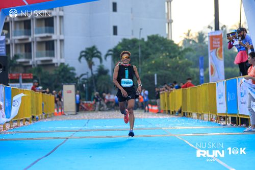 Race photo from Nu Skin Run 10K