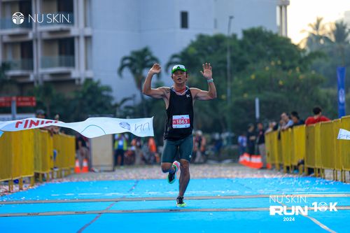 Race photo from Nu Skin Run 10K