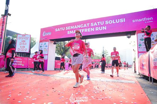 Race photo from Smartfren Run 2025 