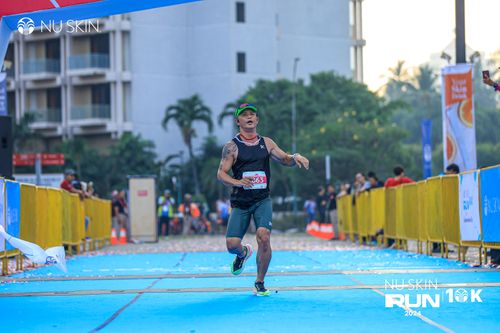 Race photo from Nu Skin Run 10K
