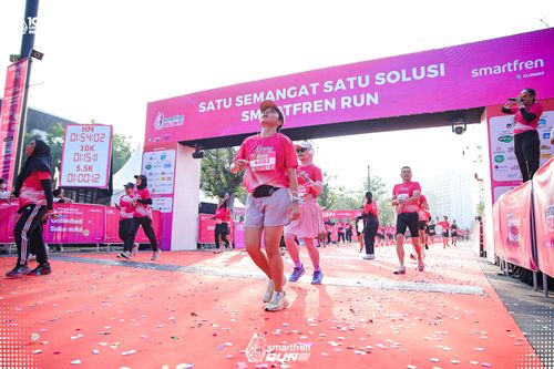 Race photo from Smartfren Run 2025 