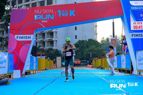 Race photo from Nu Skin Run 10K