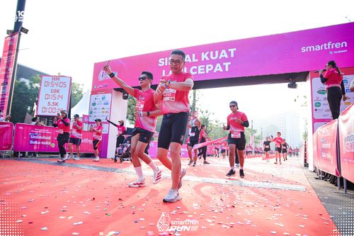 Race photo from Smartfren Run 2025 