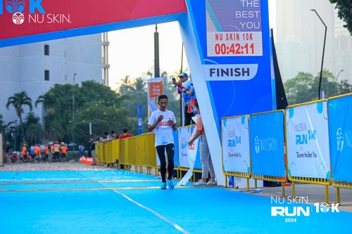 Race photo from Nu Skin Run 10K