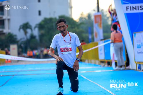 Race photo from Nu Skin Run 10K