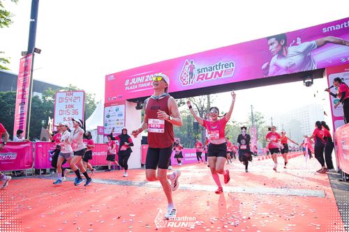 Race photo from Smartfren Run 2025 