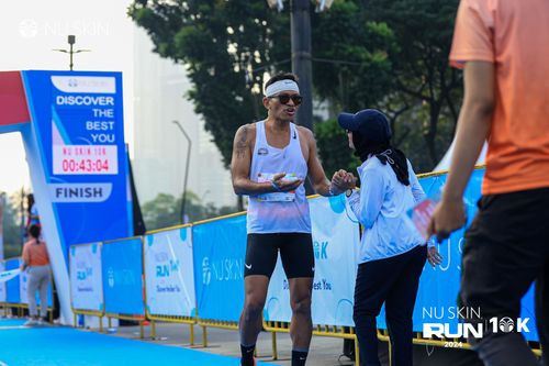 Race photo from Nu Skin Run 10K