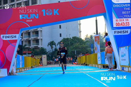 Race photo from Nu Skin Run 10K