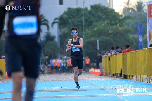 Race photo from Nu Skin Run 10K