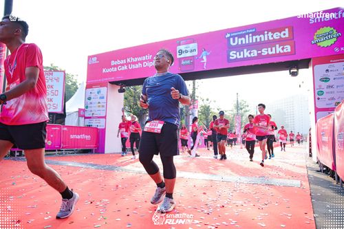 Race photo from Smartfren Run 2025 