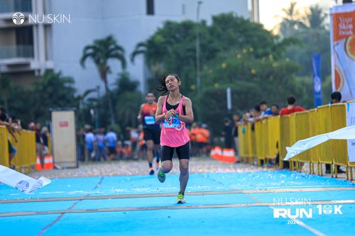 Race photo from Nu Skin Run 10K