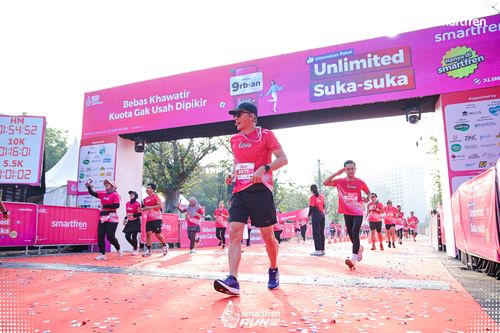 Race photo from Smartfren Run 2025 
