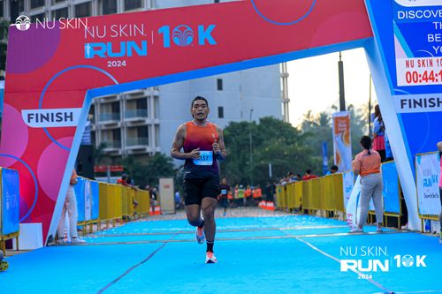 Race photo from Nu Skin Run 10K
