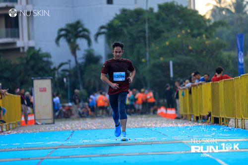 Race photo from Nu Skin Run 10K