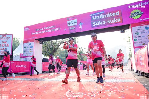 Race photo from Smartfren Run 2025 