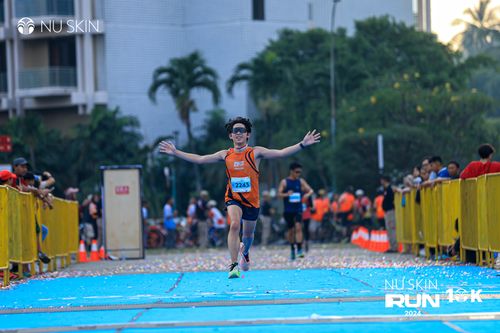 Race photo from Nu Skin Run 10K