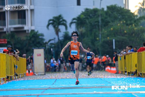 Race photo from Nu Skin Run 10K