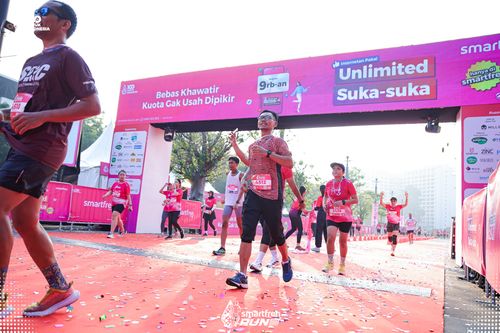 Race photo from Smartfren Run 2025 