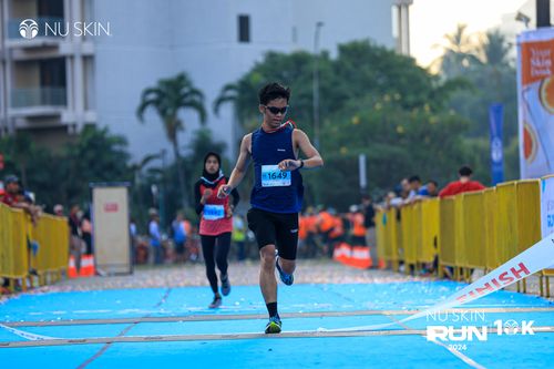 Race photo from Nu Skin Run 10K
