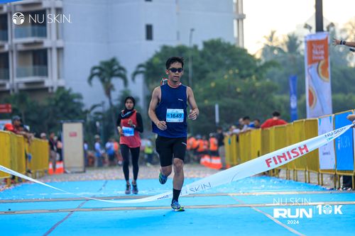 Race photo from Nu Skin Run 10K