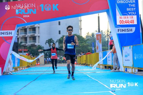 Race photo from Nu Skin Run 10K