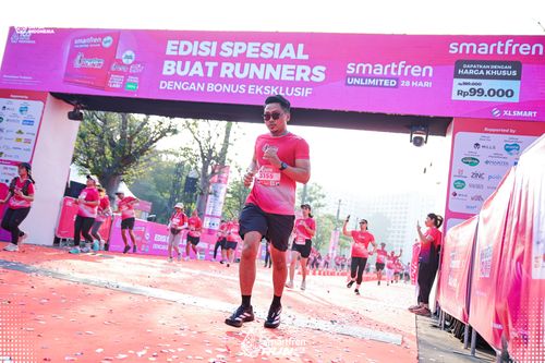 Race photo from Smartfren Run 2025 