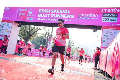 Race photo from Smartfren Run 2025 