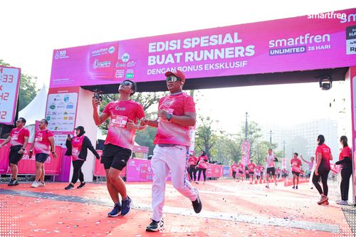 Race photo from Smartfren Run 2025 