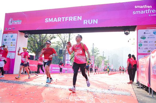 Race photo from Smartfren Run 2025 