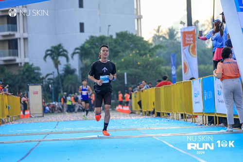 Race photo from Nu Skin Run 10K