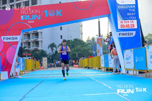 Race photo from Nu Skin Run 10K