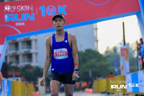 Race photo from Nu Skin Run 10K