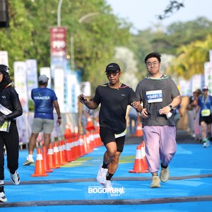 Race photo from BOGORUN 2026