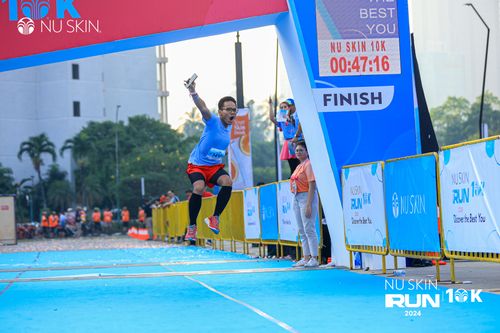 Race photo from Nu Skin Run 10K