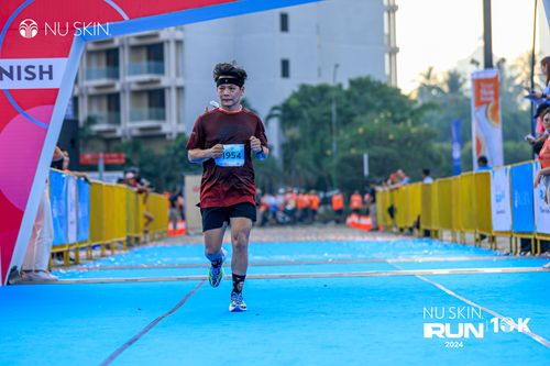 Race photo from Nu Skin Run 10K
