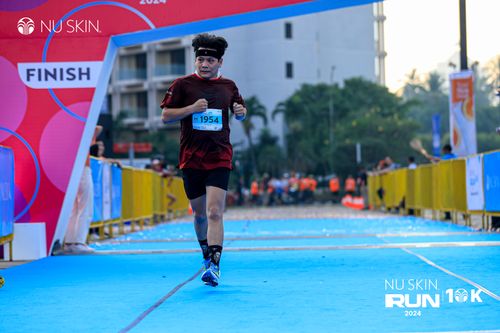 Race photo from Nu Skin Run 10K