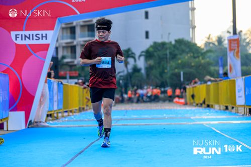 Race photo from Nu Skin Run 10K