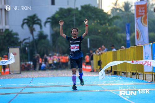 Race photo from Nu Skin Run 10K