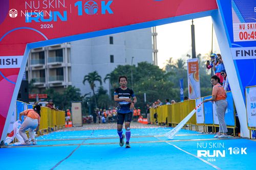 Race photo from Nu Skin Run 10K