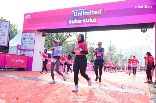 Race photo from Smartfren Run 2025 