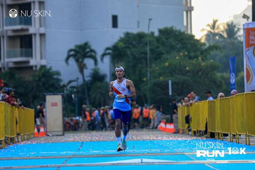 Race photo from Nu Skin Run 10K