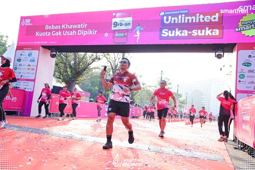 Race photo from Smartfren Run 2025 