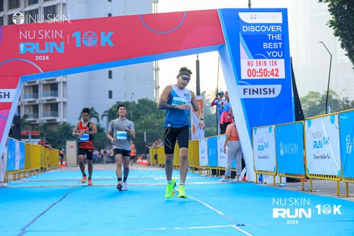 Race photo from Nu Skin Run 10K