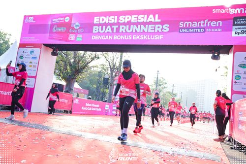 Race photo from Smartfren Run 2025 
