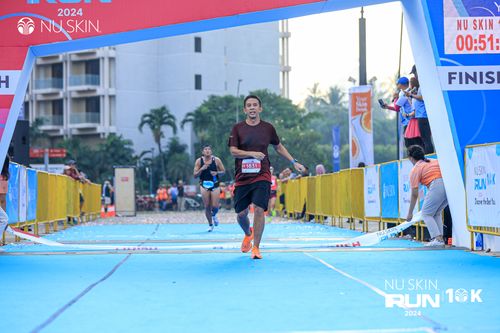 Race photo from Nu Skin Run 10K