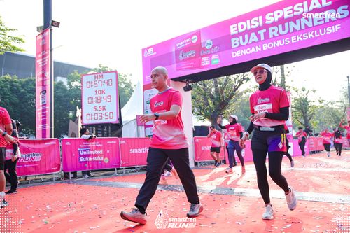 Race photo from Smartfren Run 2025 
