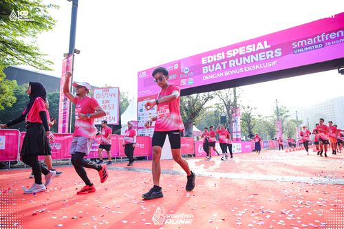 Race photo from Smartfren Run 2025 