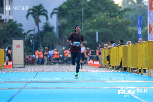 Race photo from Nu Skin Run 10K